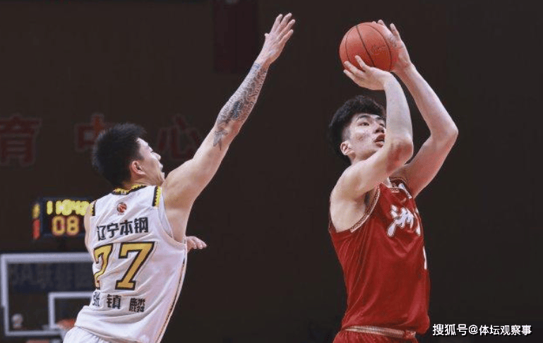 开云体育服务-斯诺克大师赛掀起高潮，渝州巨龙队绝杀齐鲁迅豹队，老将里程碑之夜——防守强度拉满的简单介绍